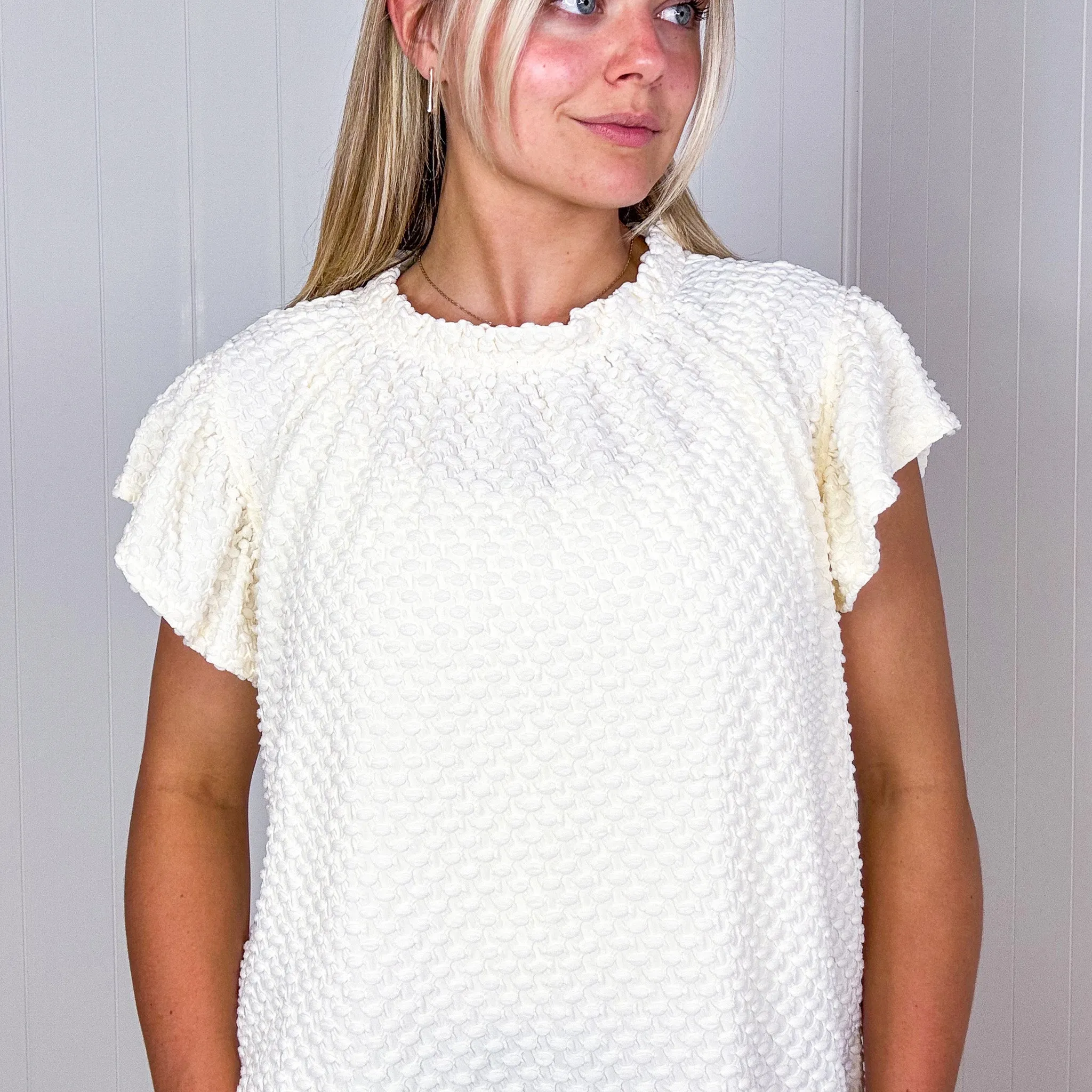 Sheek Soft Lightweight Bubble Ruffle Neck Short Sleeve Blouse in Cream